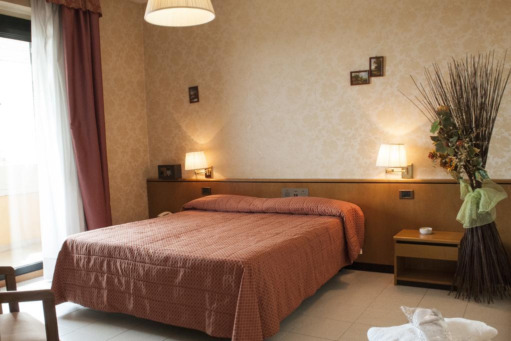 Le Gronde Hotel Cava Manara Værelse billede