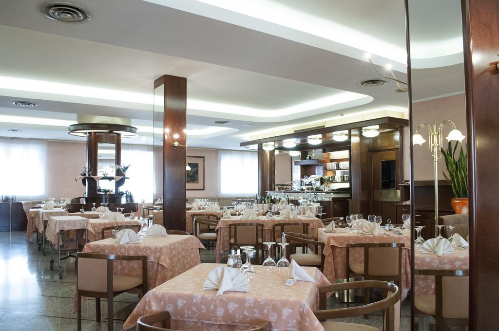 Le Gronde Hotel Cava Manara Eksteriør billede