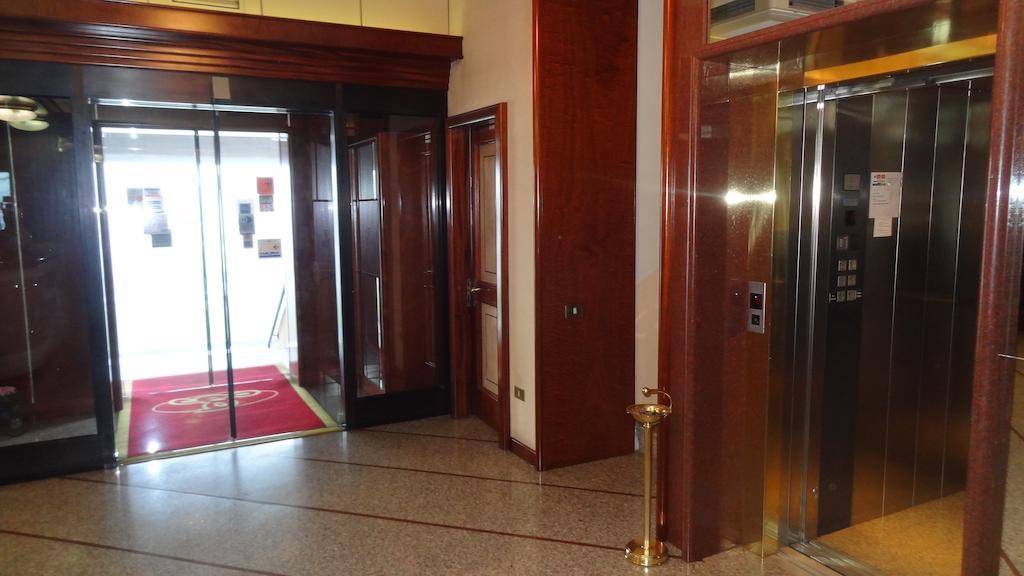 Le Gronde Hotel Cava Manara Eksteriør billede