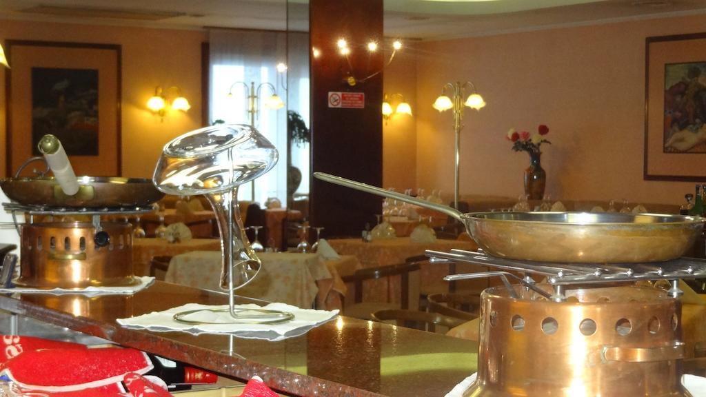 Le Gronde Hotel Cava Manara Eksteriør billede