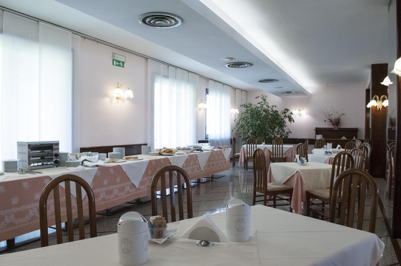 Le Gronde Hotel Cava Manara Eksteriør billede